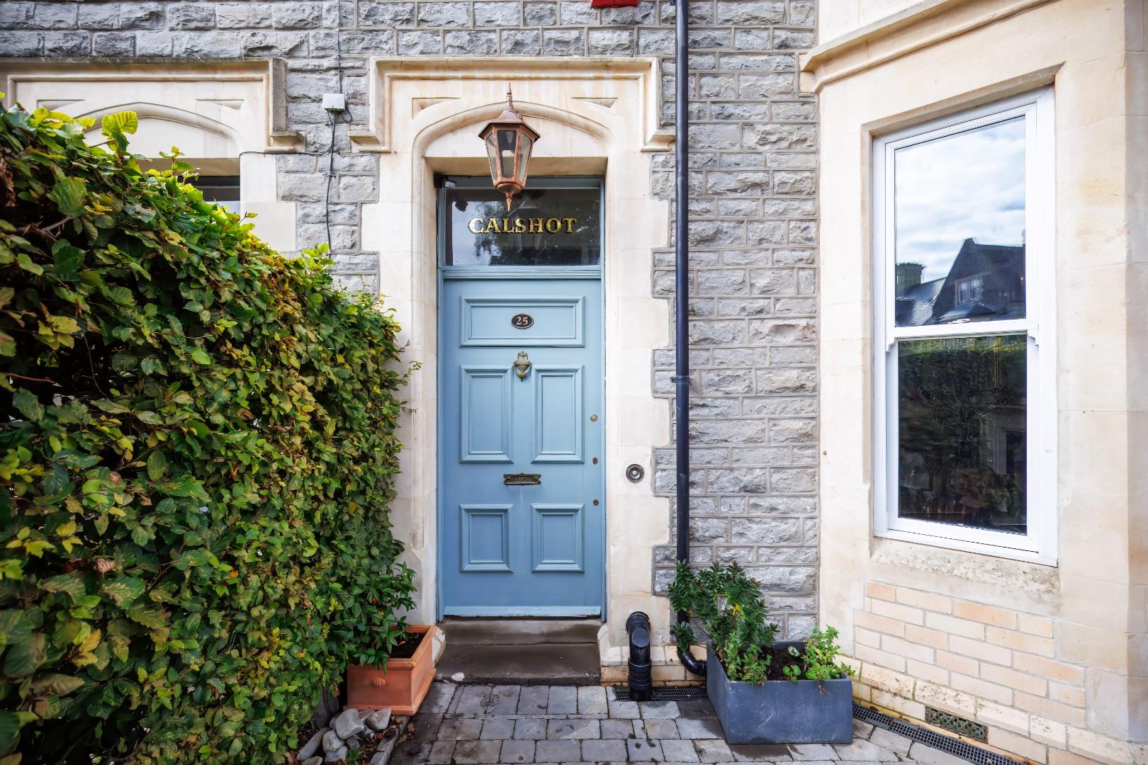 25 Cwrt-Y-Vil Road, Penarth, Vale of Glamorgan, CF64 3HP